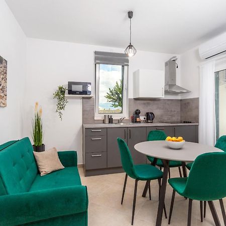 Divine Apartments Baska  Exterior photo